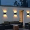 Solar Led Lampen 2 Stuks - Sfeervolle Tuinverlichting Op Zonne Energie - Waterdichte Tuinlampen - Warm Wit Licht - Schutting Lamp - Solar - Balkon Lamp - Buitenverlichting - Tweezijdige Solarlamp - Buitenverlichting -Philips Hue Winkel 1197x1200 16
