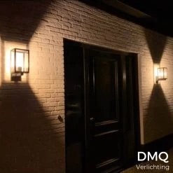 DMQ Buitenlamp Boston - Lantaarn Zwart IP44 - Voordeur - Wand / Hanglamp 13 DMQ Buitenlamp Boston - Lantaarn Zwart IP44 - Voordeur - Wand / Hanglamp -Philips Hue Winkel 1200x1198 47