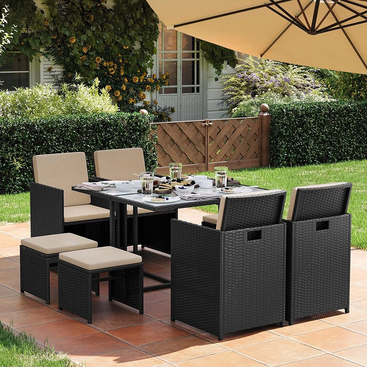 Tuinmeubelset - Tuinset 4 6 8 Persoons - Eettafel En Stoelen - Set Van 9 - Terras - Tuintafel - Salontafel Met Glazen Oppervlak - Zwart Beige 5 Tuinmeubelset - Tuinset 4 6 8 Persoons - Eettafel En Stoelen - Set Van 9 - Terras - Tuintafel - Salontafel Met Glazen Oppervlak - Zwart Beige - Afbeelding 3