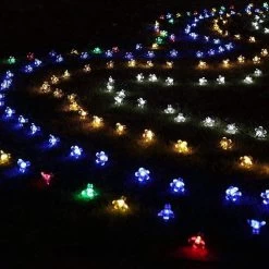 Solar LED String Lichten - Multi- Kleur Bloemen Tuin Verlichting - 6 Meter - 50LED Lichtslinger - Sfeerverlichting - Voor Binnen En Buiten - Decorative Lighting - Lichtsnoeren -Tuinverlichting Zonne-energie - Fairy Lights - Bloem Figuur -Philips Hue Winkel 1200x1200 2278