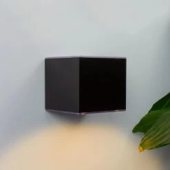 Solar Wandlamp Buiten 'Sven' Recht - Downlight - Warm Wit Licht - Wandlamp Op Zonne-energie -Philips Hue Winkel 1200x1200 2529