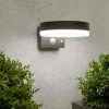 Solar Wandlamp - Halo Lichteffect - Bewegingssensor & Schemersensor -Philips Hue Winkel 1200x1200 2628