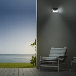 Vivid Green Solar Buitenlamp Met Bewegingssensor 208 LED - Wandlamp Op Zonne Energie - Tuinverlichting - Waterdicht - Met Sensor - Lamp - Zwart -Philips Hue Winkel 1200x1200 2808