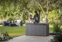 Keter Darwin Opbergbox - 570L - 142,5x65,5x78,2cm - Grijs -Philips Hue Winkel 1200x800 225