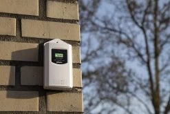 Alecto WS-3300 - Professioneel Weerstation Met Draadloze Buitensensor - 6-in-1 -Philips Hue Winkel 1200x800 455