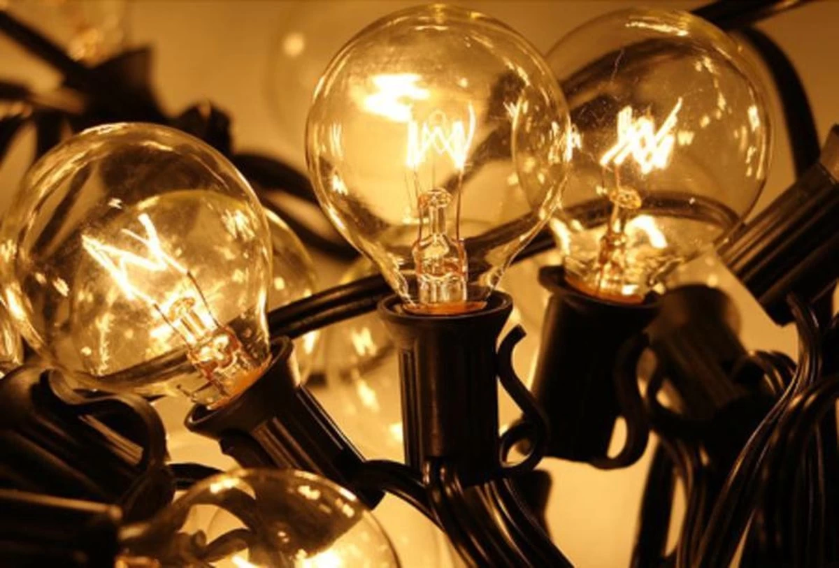 Waterproof Lichtslinger – Voor Binnen En Buiten – 7,6 Meter Lang 6 Waterproof Lichtslinger – Voor Binnen En Buiten – 7,6 Meter Lang - Afbeelding 4