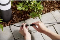 Philips Hue Calla Sokkellamp - Wit En Gekleurd Licht - Zwart - Laag - Laagspanning - Uitbreiding -Philips Hue Winkel 1200x813 8