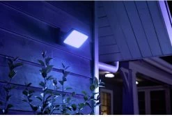 Philips Hue Discover Verstraler - Wit En Gekleurd Licht - Zwart -Philips Hue Winkel 1200x817 6