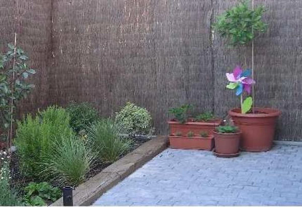 Intergard Heidematten Heidemat Tuinscherm 2x5m (1100gr/m2) 65% 4 Intergard Heidematten Heidemat Tuinscherm 2x5m (1100gr/m2) 65% - Afbeelding 2