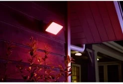 Philips Hue Discover Verstraler - Wit En Gekleurd Licht - Zwart -Philips Hue Winkel 1200x825 2