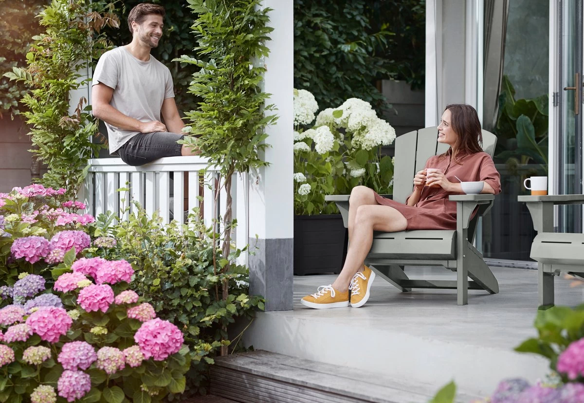 Keter Troy Adirondack Tuinstoel - Set Van 2 - 81x80x96,5cm - Lichtgrijs 9 Keter Troy Adirondack Tuinstoel - Set Van 2 - 81x80x96,5cm - Lichtgrijs - Afbeelding 7