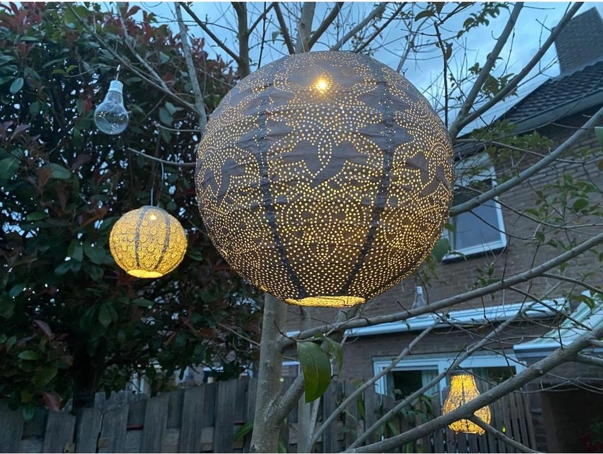 Lumiz Solar Buitenlampion Bazaar Rond - Solar Tuinverlichting - 30 Cm - Zeeblauw 11 Lumiz Solar Buitenlampion Bazaar Rond - Solar Tuinverlichting - 30 Cm - Zeeblauw - Afbeelding 9
