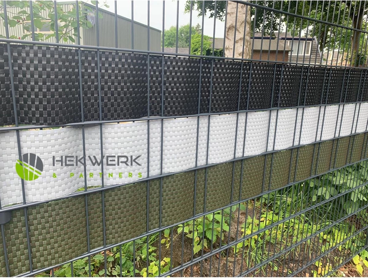 1 Rol Privacyband - Vlechtband Voor DSM Hekwerk Imitatie Rotan Groen 255x19cm 5 1 Rol Privacyband - Vlechtband Voor DSM Hekwerk Imitatie Rotan Groen 255x19cm - Afbeelding 3