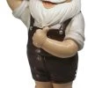 Merkloos Serra Fé - Tuinkabouter - In Lederhosen - 30cm Hoog - Hars - Handgeschilderd -Philips Hue Winkel 569x1200