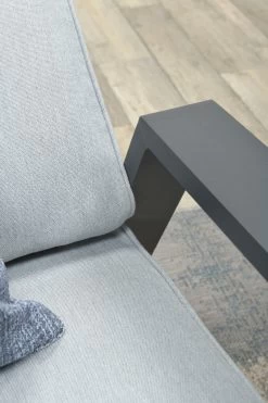 Garden Impressions Max Verstelbare Stoel + Voetenbank -Philips Hue Winkel 800x1200 14