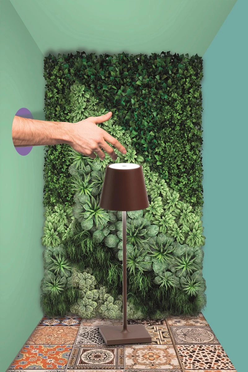 Zafferano - Poldina Pro Hoog - Bruin/ Roest - H38cm - Ledlamp - Terraslamp - Bureaulamp – Tafellamp – Snoerloos – Verplaatsbaar – Duurzaam - Voor Binnen En Buiten – LED - Dimbaar - 3000K – IP54 Spat Waterdicht - USB Oplaadbaar 5 Zafferano - Poldina Pro Hoog - Bruin/ Roest - H38cm - Ledlamp - Terraslamp - Bureaulamp – Tafellamp – Snoerloos – Verplaatsbaar – Duurzaam - Voor Binnen En Buiten – LED - Dimbaar - 3000K – IP54 Spat Waterdicht - USB Oplaadbaar - Afbeelding 3