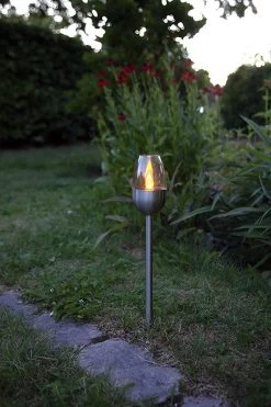 4 Tuinfakkels Op Zonne-Energie - RVS - Padverlichting - Tuinverlichting - Solar - IP 44 - Waterbestendig - LED - Oplaadbare Batterij - 6 Tot 8 Uur Brandtijd - -Philips Hue Winkel 800x1200 99