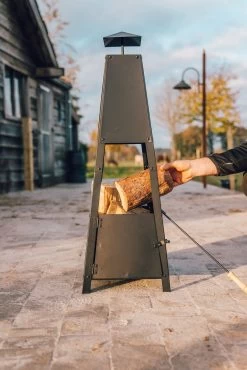 MaxxGarden Tuinhaard Grieks Archelos - Terrashaard - Vuurkorf - Terrasverwarmer - Terrasverwarming - Sfeerhaard - 35x35x100 Cm - Zwart -Philips Hue Winkel 801x1200 12