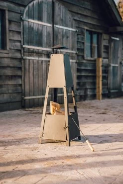 MaxxGarden Tuinhaard Grieks Archelos - Terrashaard - Vuurkorf - Terrasverwarmer - Terrasverwarming - Sfeerhaard - 35x35x100 Cm - Zwart -Philips Hue Winkel 801x1200 13